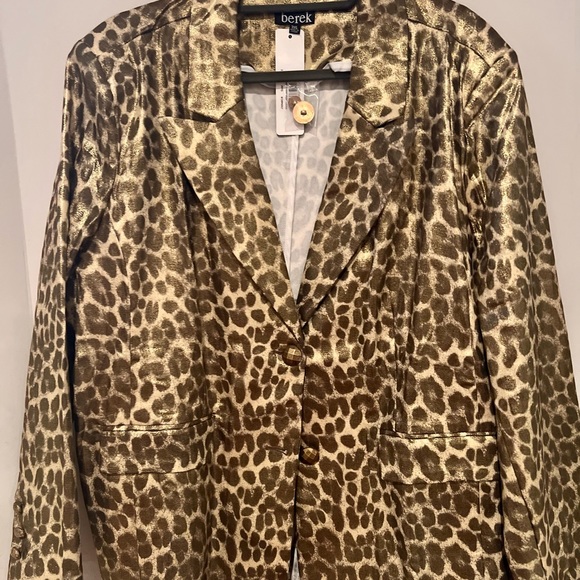 Stunning metallic Women’s coded leopard blazer. - Picture 2 of 5